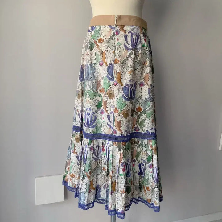 [SOLD OUT] 25 레니본 RENEEVON 베이지 패턴 스커트
