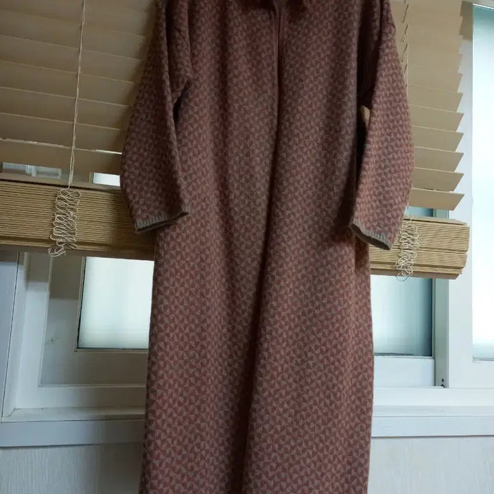 [BUNJANG] Unique Pattern Long Cardigan / 롱가디건 66~66반