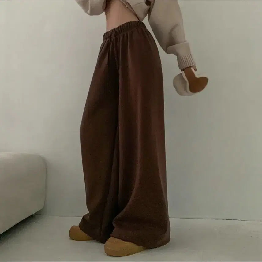 [BUNJANG] 모어러블 밀카 와이드핏 트레이닝 밴딩 롱팬츠 밤색 / 모어러블 밀카 와이드핏 트레이닝 밴딩 롱팬츠 밤색