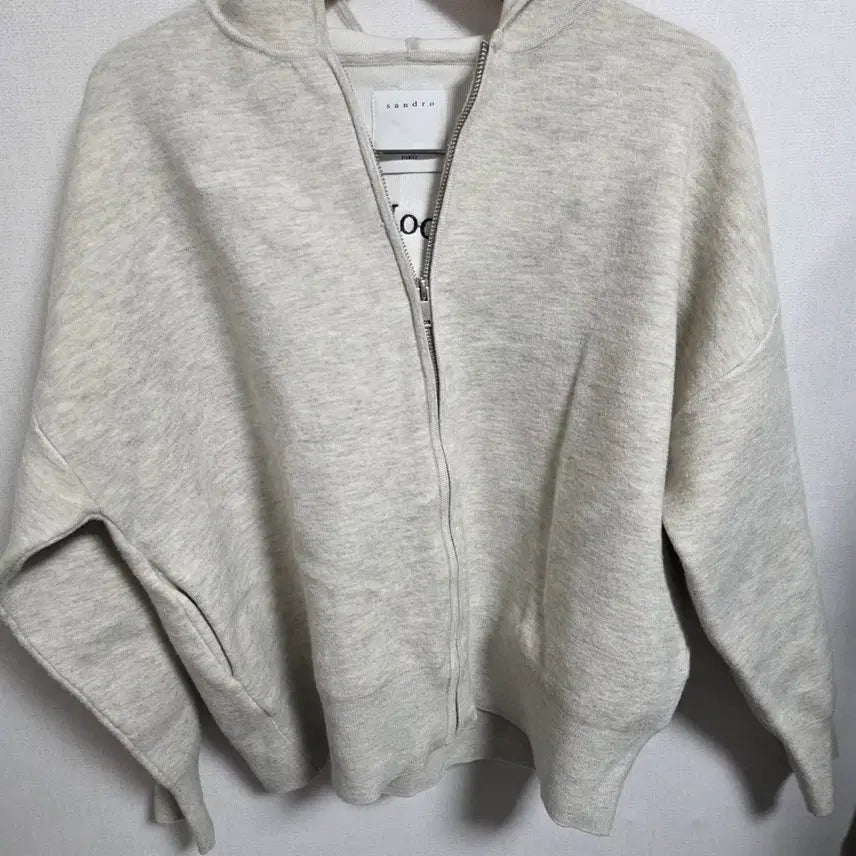 [SOLD OUT] 산드로(Sandro) 정품 백로고 자수 후드 집업 - 오트밀 그레이