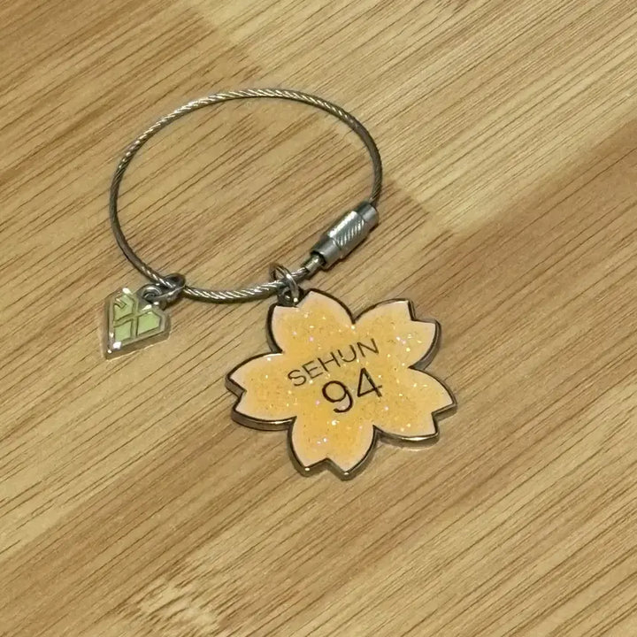 [BUNJANG] EXO Sehun Cherry Blossom Keyring / 엑소 exo 세훈 벚꽃 키링