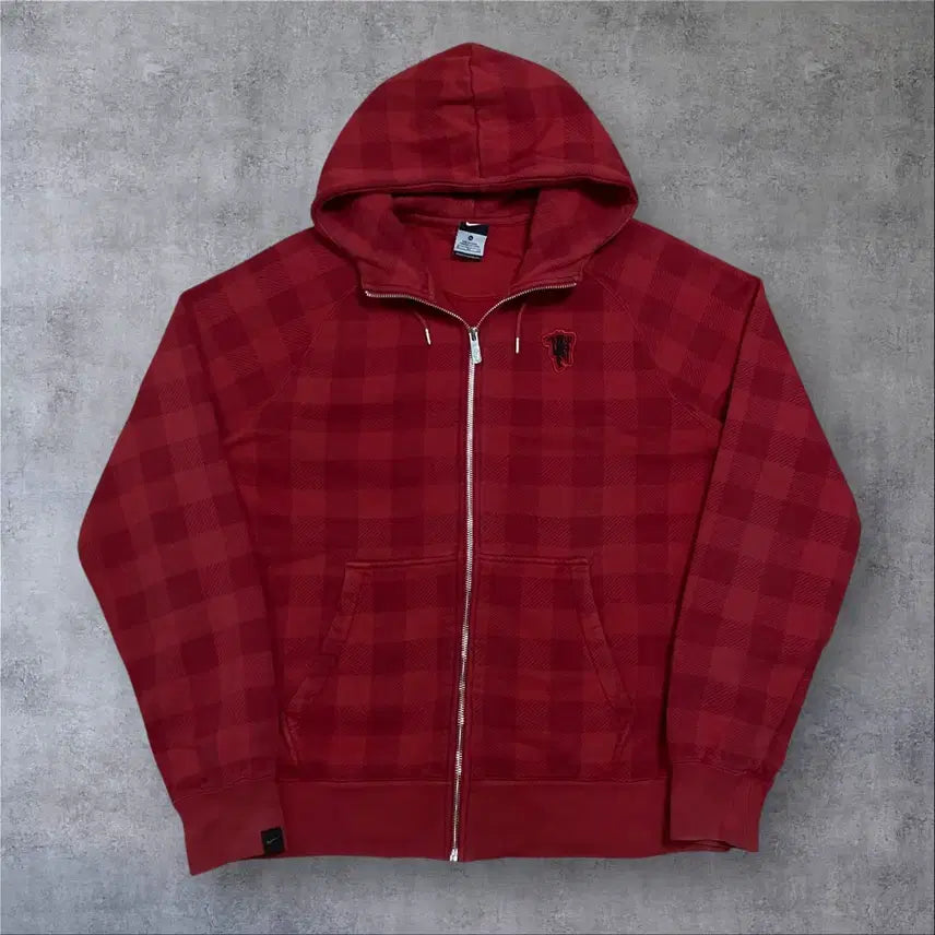 [SOLD OUT] 나이키 맨체스터 유나이티드 로고 체크 패턴 레드 후드 집업
