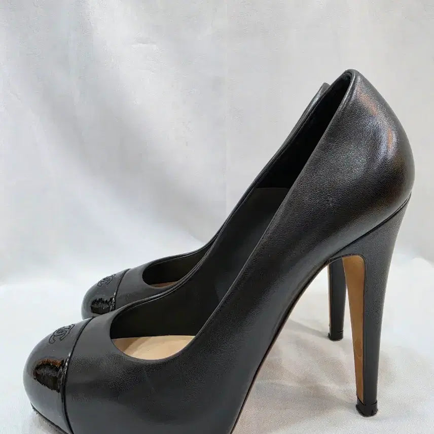 [BUNJANG] Chanel Cap-Toe Pumps 235-240mm / (정품)샤넬 캡토 펌프스힐 235~240