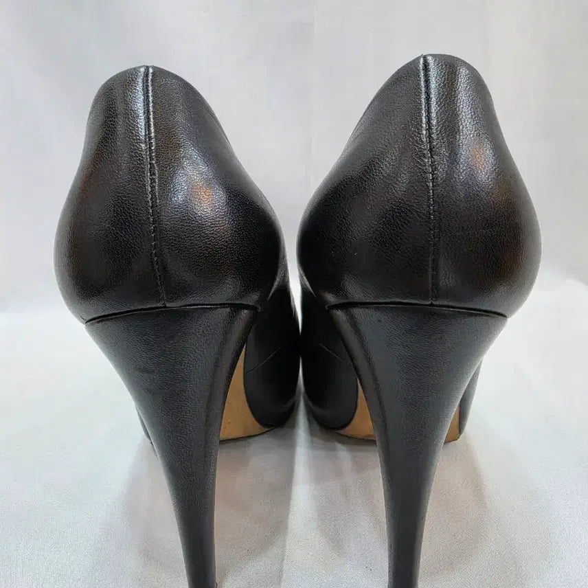 [BUNJANG] Chanel Cap-Toe Pumps 235-240mm / (정품)샤넬 캡토 펌프스힐 235~240