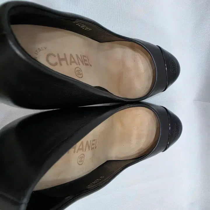 [BUNJANG] Chanel Cap-Toe Pumps 235-240mm / (정품)샤넬 캡토 펌프스힐 235~240