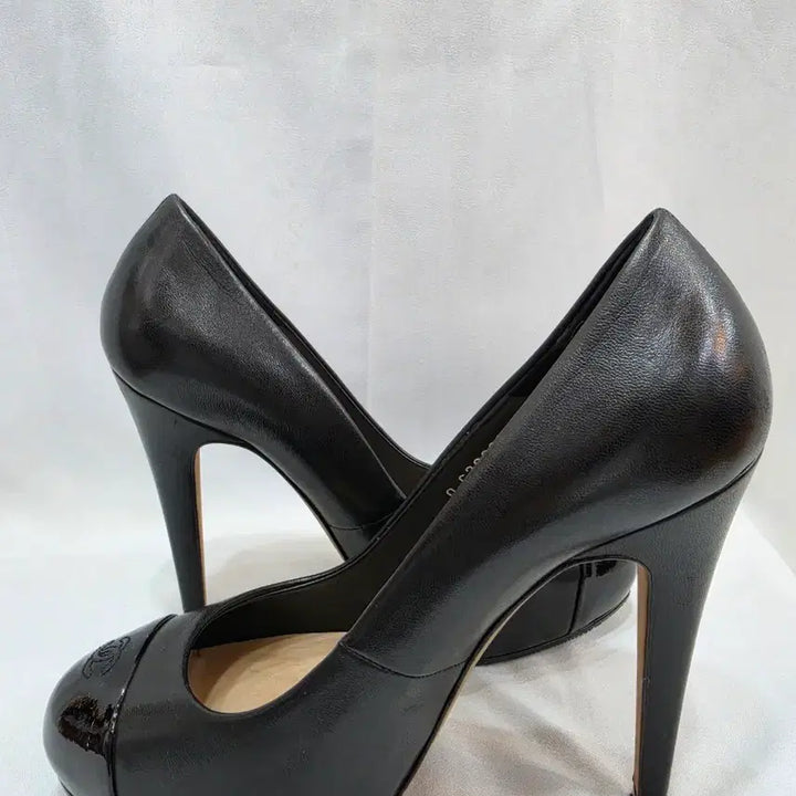 [BUNJANG] Chanel Cap-Toe Pumps 235-240mm / (정품)샤넬 캡토 펌프스힐 235~240