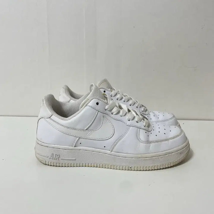 [SOLD OUT] 235 나이키 에어포스 운동화 정품