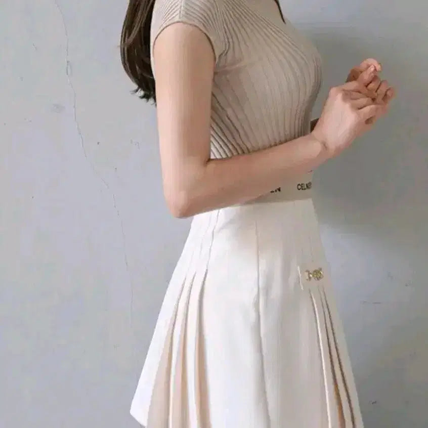 [SOLD OUT] 수입의류 홀복치마(8.7)코코엠티나니