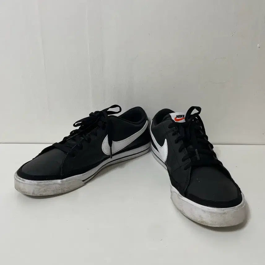 [SOLD OUT] 265 나이키 코트레거시 스니커즈 운동화 정품