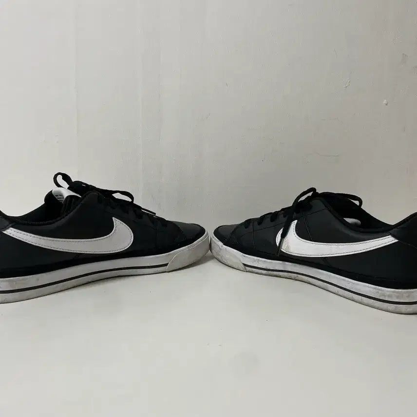 [SOLD OUT] 265 나이키 코트레거시 스니커즈 운동화 정품