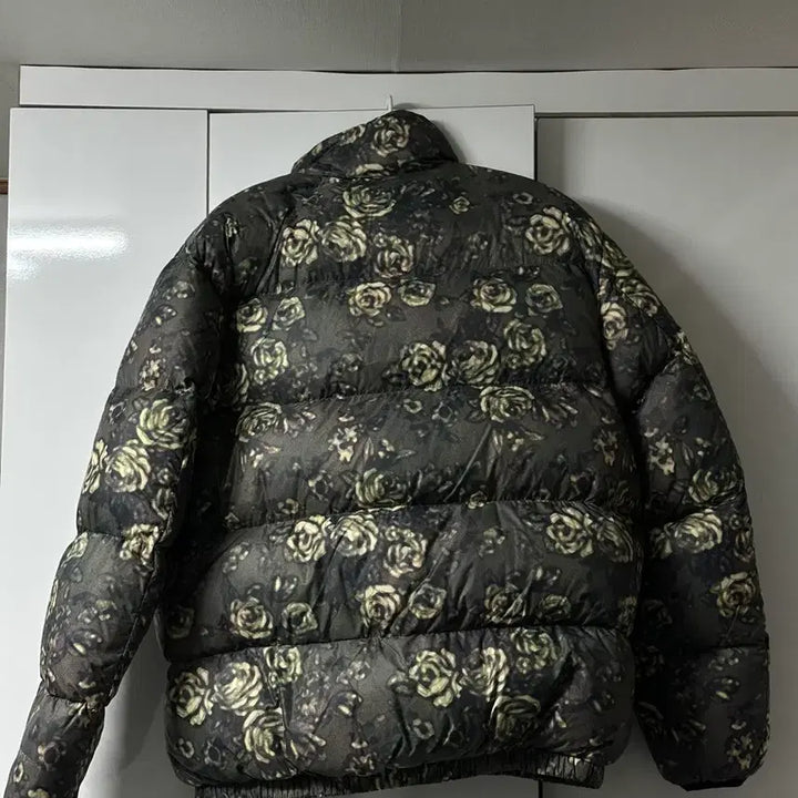 [BUNJANG] thisisneverthat Padded Jacket L / 디스이즈네버댓 패딩 L
