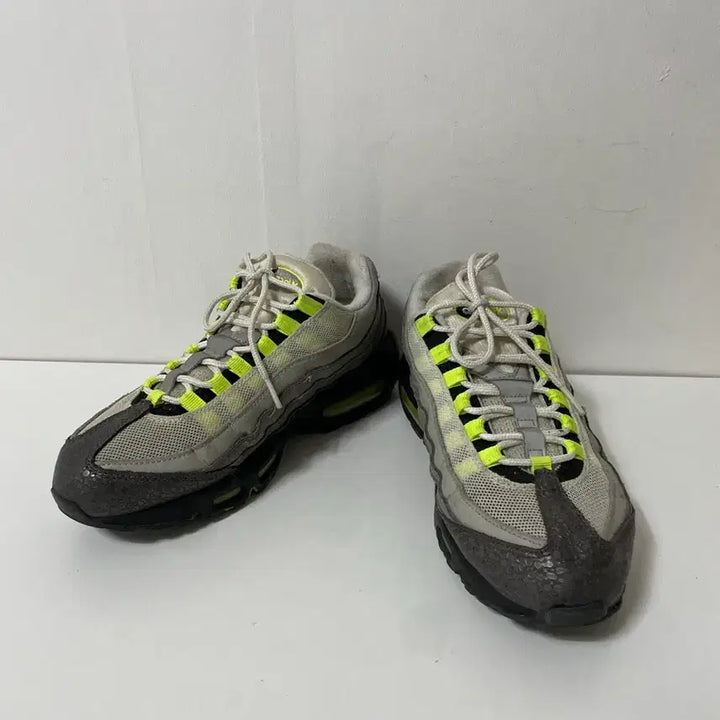 [SOLD OUT] 255 나이키 에어맥스95 OG 네온 운동화 정품