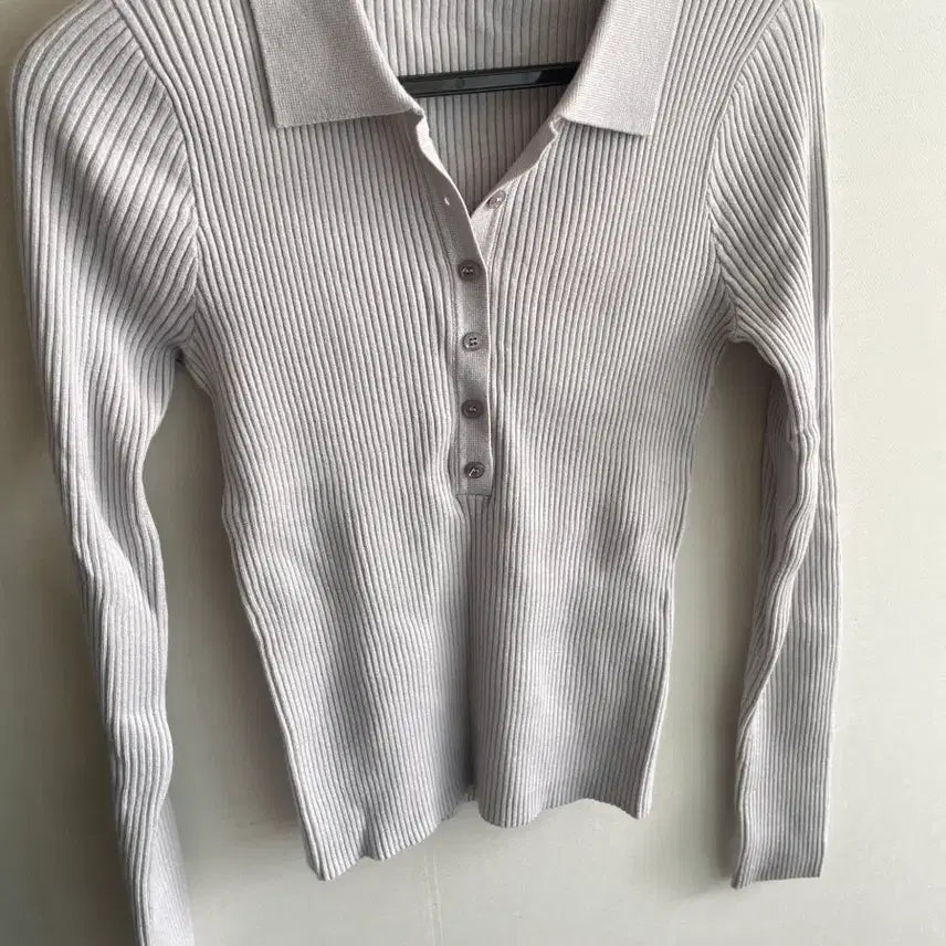 [SOLD OUT] 프롬데이원 카라넥 골지 니트 새상품
