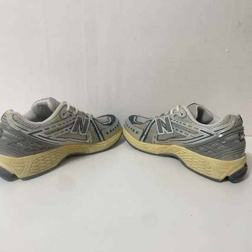 [SOLD OUT] 265 뉴발란스1906 x 디스이즈네버댓 운동화 정품