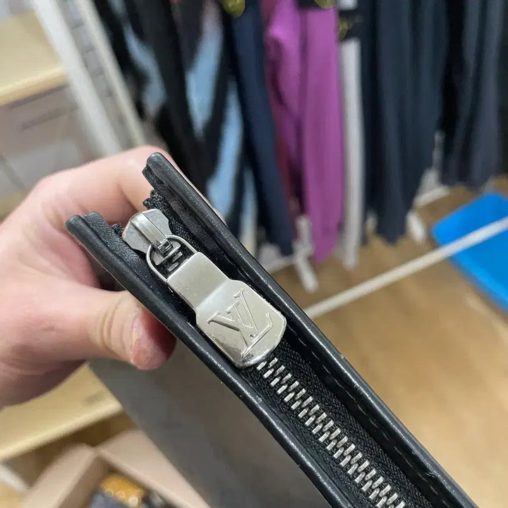 [SOLD OUT] [새상품급,단품] 루이비통 리버스 이클립스 포쉐트 보야주 클러치백 가방