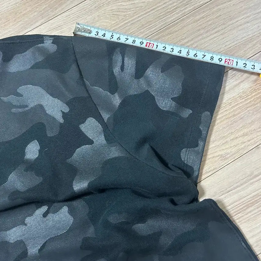 [BUNJANG] Valentino Black Camo Polo Shirt / 발렌티노 블랙 카모 카라티 made in itlay