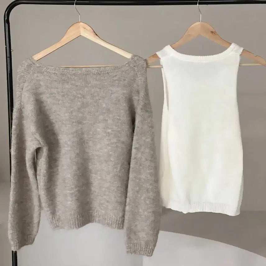 [BUNJANG] One Shoulder V-neck Loose Fit Knit Tank Top Set Beige / 원오프숄더 브이넥 루즈핏 니트 나시 세트 베이지