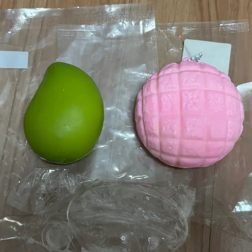 [SOLD OUT] (일괄) 슬랑이 망고 분홍 메론빵 말랑이