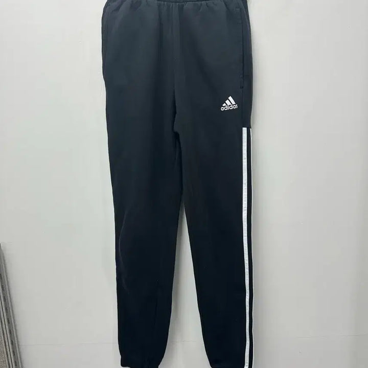 [BUNJANG] Adidas Arabian Vintage Training Pants Black (Size S) / [만원 아라비아빈티지]아디다스 삼선 트레이닝 바지 블랙 S
