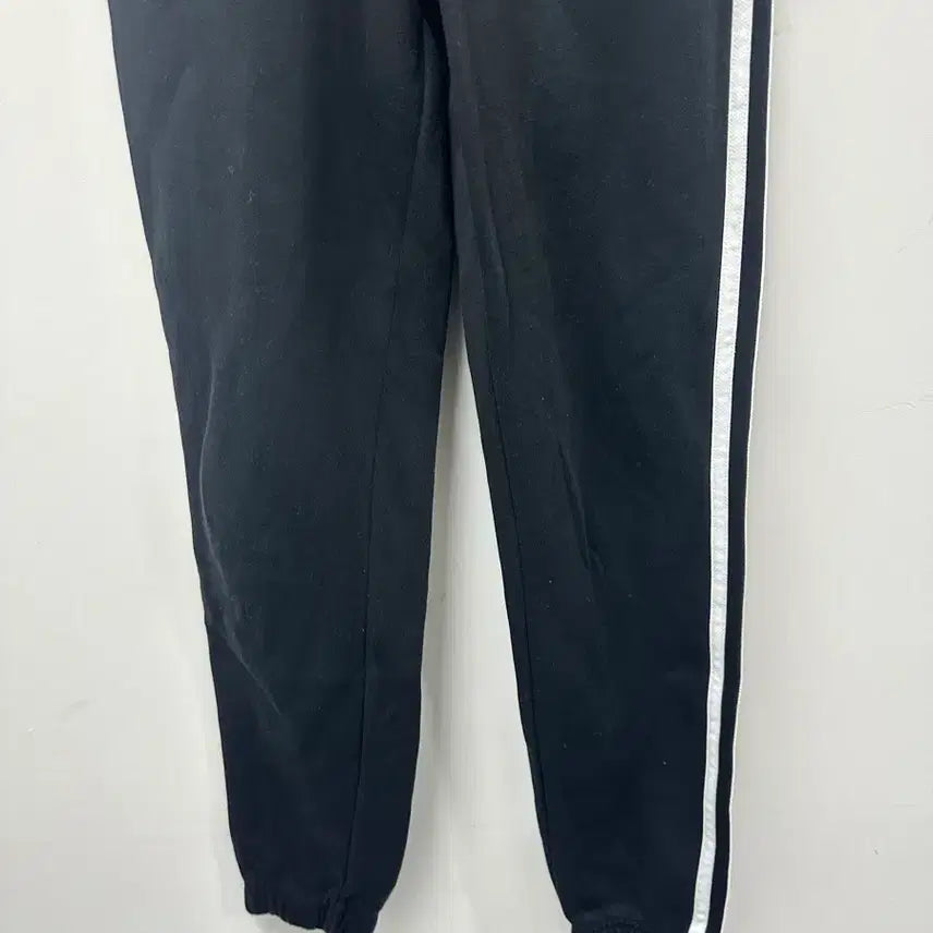 [BUNJANG] Adidas Arabian Vintage Training Pants Black (Size S) / [만원 아라비아빈티지]아디다스 삼선 트레이닝 바지 블랙 S