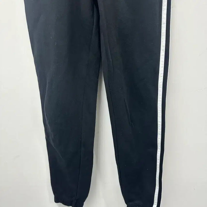 [BUNJANG] Adidas Arabian Vintage Training Pants Black (Size S) / [만원 아라비아빈티지]아디다스 삼선 트레이닝 바지 블랙 S