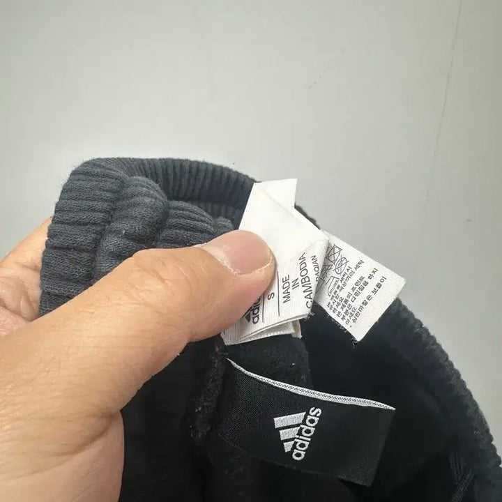 [BUNJANG] Adidas Arabian Vintage Training Pants Black (Size S) / [만원 아라비아빈티지]아디다스 삼선 트레이닝 바지 블랙 S