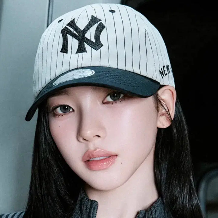 [SOLD OUT] [새상품] MLB 시그니처 스트라이프 볼캡