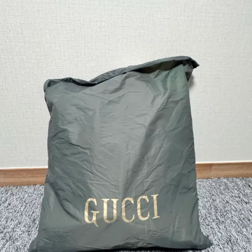 [SOLD OUT] [정품/가격인하] 구찌 오프 더 그리드 나일론 토트백