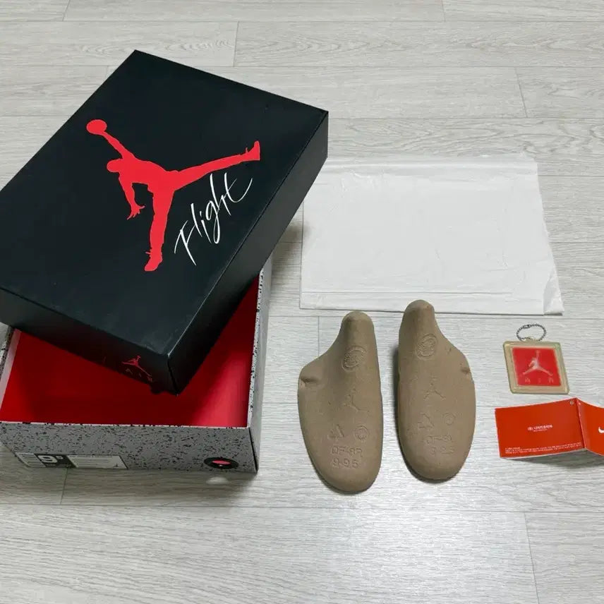 [BUNJANG] Nike Jordan 4 OG White Cement 2016 Sneakers / 조던 4 OG 화이트 시멘트 2016 275
