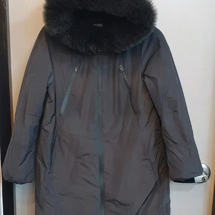 [BUNJANG] BCBG Fox Fur Long Down Jacket / BCBG  폭스퍼 롱패딩점퍼 85-94-155