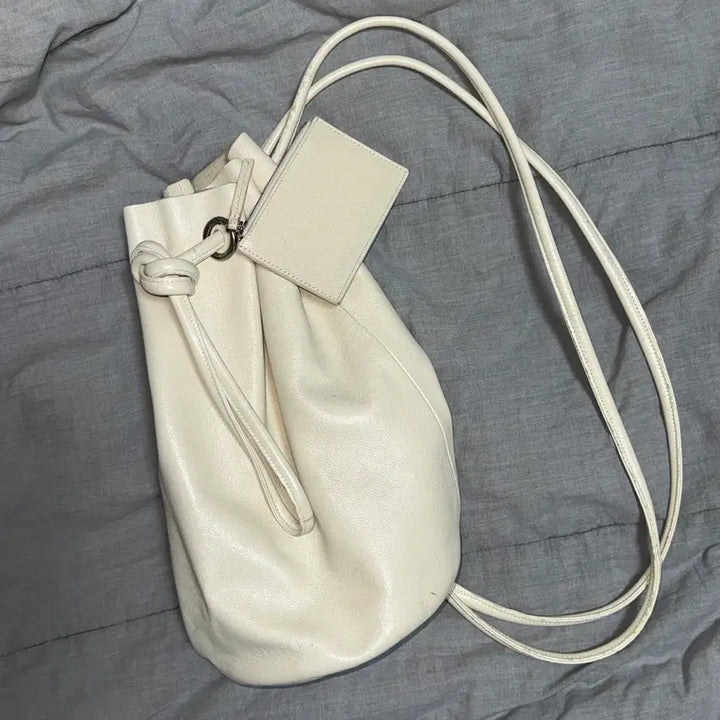 [BUNJANG] Ouro Painter Cream Bag with Card Wallet / 아우로 페인터 백 크림 (카드지갑 포함) Ouro Painter [가방]