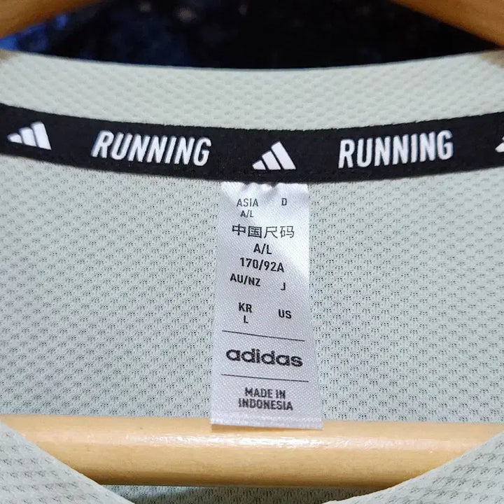[BUNJANG] [ADIDAS] 여성 아디다스 오운더런 기능성 반팔티  L / [ADIDAS] 여성 아디다스 오운더런 기능성 반팔티  L