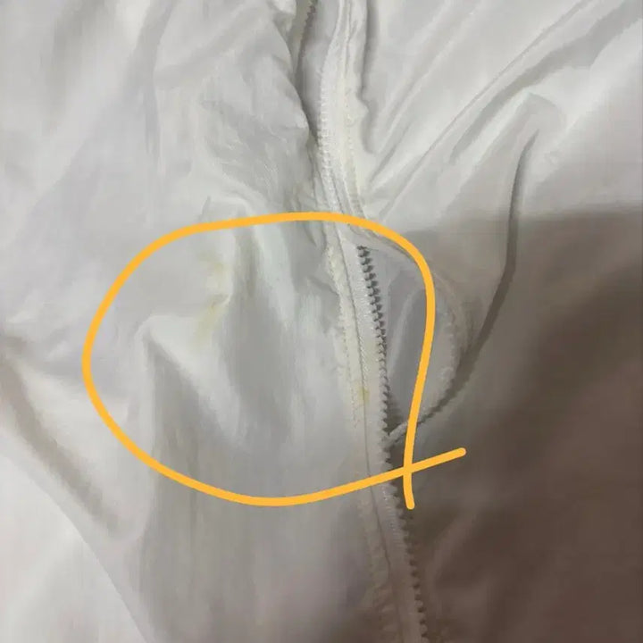 [BUNJANG] 에어플레인 후드 바스락 바람막이 집업 스트링 숏 점퍼 크롭 자켓 / 에어플레인 후드 바스락 바람막이 집업 스트링 숏 점퍼 크롭 자켓