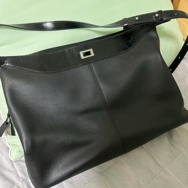[SOLD OUT] 조이그라이슨 셀리 숄더백 블랙 거의새것