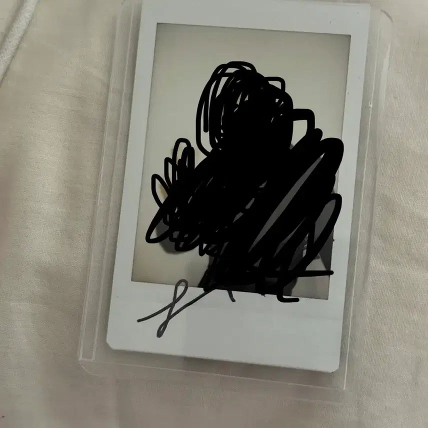 [SOLD OUT] 더보이즈 현재 싸인폴라 양도