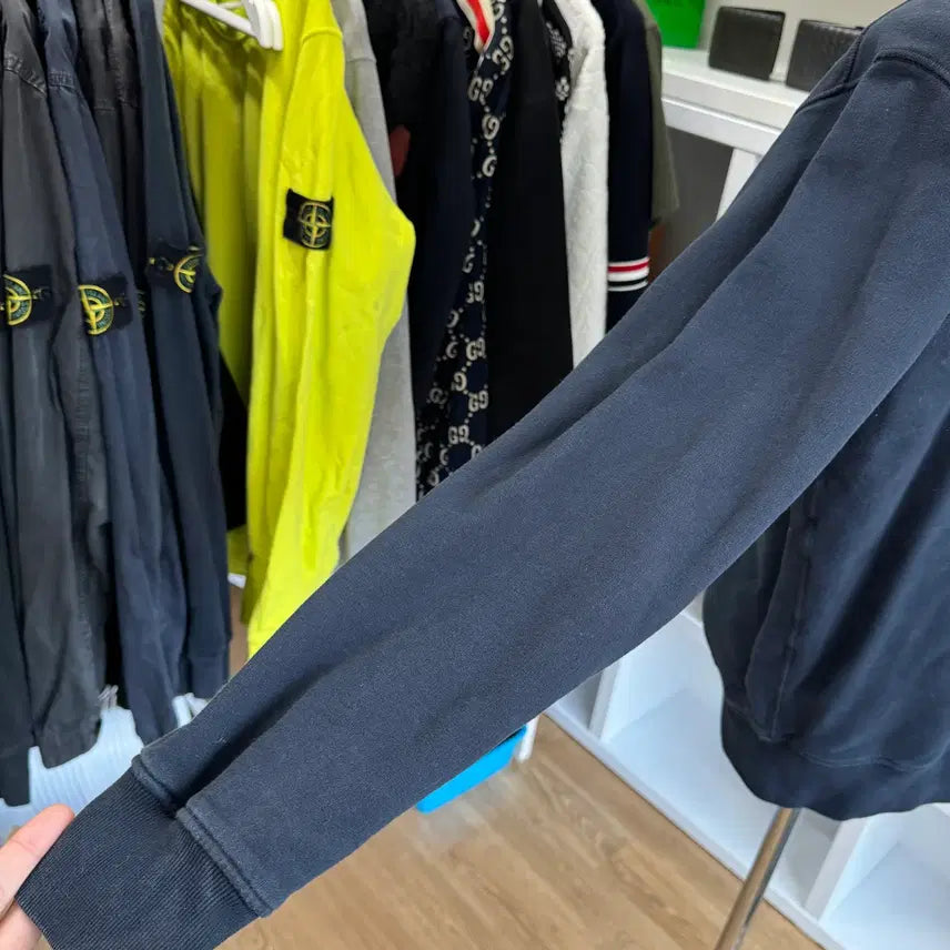 [BUNJANG] Stone Island Black Sweatshirt (M) / [새상품급,M] 스톤아일랜드 블랙 맨투맨