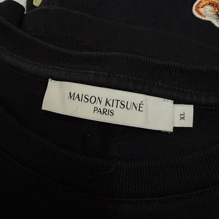 [BUNJANG] Maison Kitsune T-shirts &amp; Sweatshirt Bundle Set / 일괄4장) 정품 메종키츠네 반소매 3개 맨투맨 1개