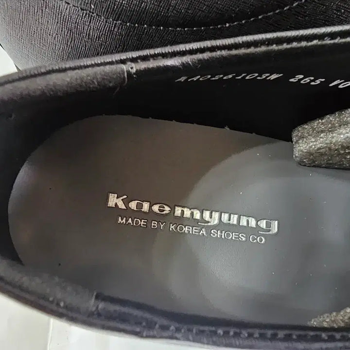 [SOLD OUT] 남성 검정색 가죽 구두 265(새상품)
