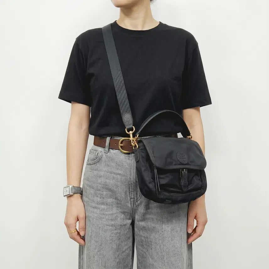 [BUNJANG] Tory Burch Scout Nylon Messenger Bag Crossbody / [정품] 토리버치 스카우트 나일론 메신저백 크로스백