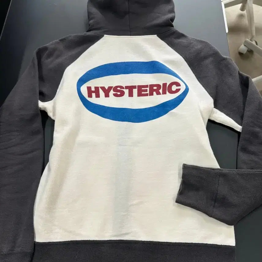 [SOLD OUT] 히스테릭글래머 90s 아카이브 레글런 후드집업