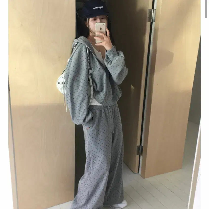 [SOLD OUT] (새상품/가격 안 내립니다)지그재그 베이델리 트레이닝 세트 그레이 에이블