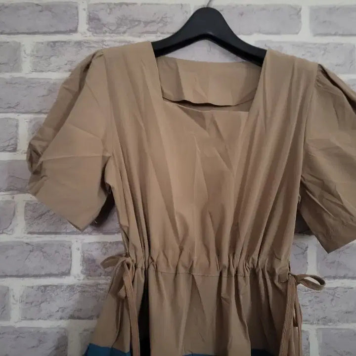 [BUNJANG] Beige Puff Sleeve Long Dress / 블루배색 베이지 퍼프 반팔 원피스/알뜰한여우