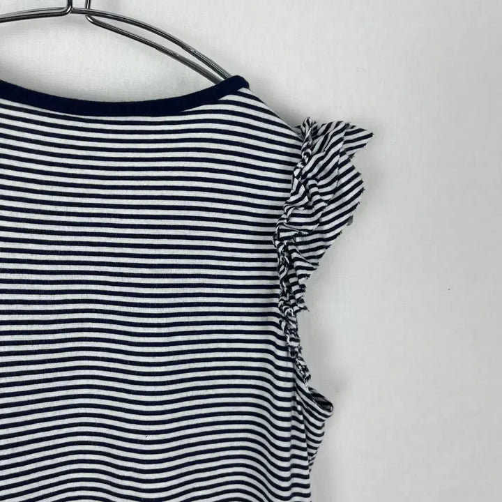 [BUNJANG] Polo Ralph Lauren Ruffle Stripe Sleeveless Top / Polo Ralph Lauren 러플 스트라이프 슬리브리스