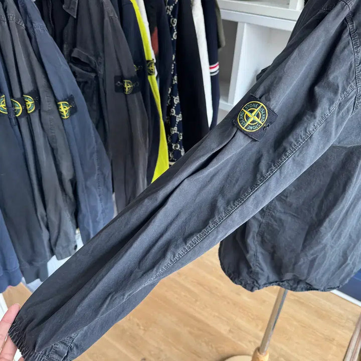 [BUNJANG] Stone Island Old Effect Overshirt Jacket (XXL) / [새상품급,2xl] 스톤아일랜드 올드이펙트 오버셔츠 자켓 xxl 바람막이