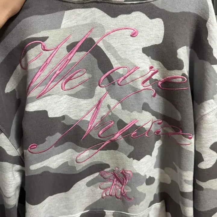 [SOLD OUT] 엔와이엑스엑스 WE ARE NYXX HOODIE CAMO M사이즈