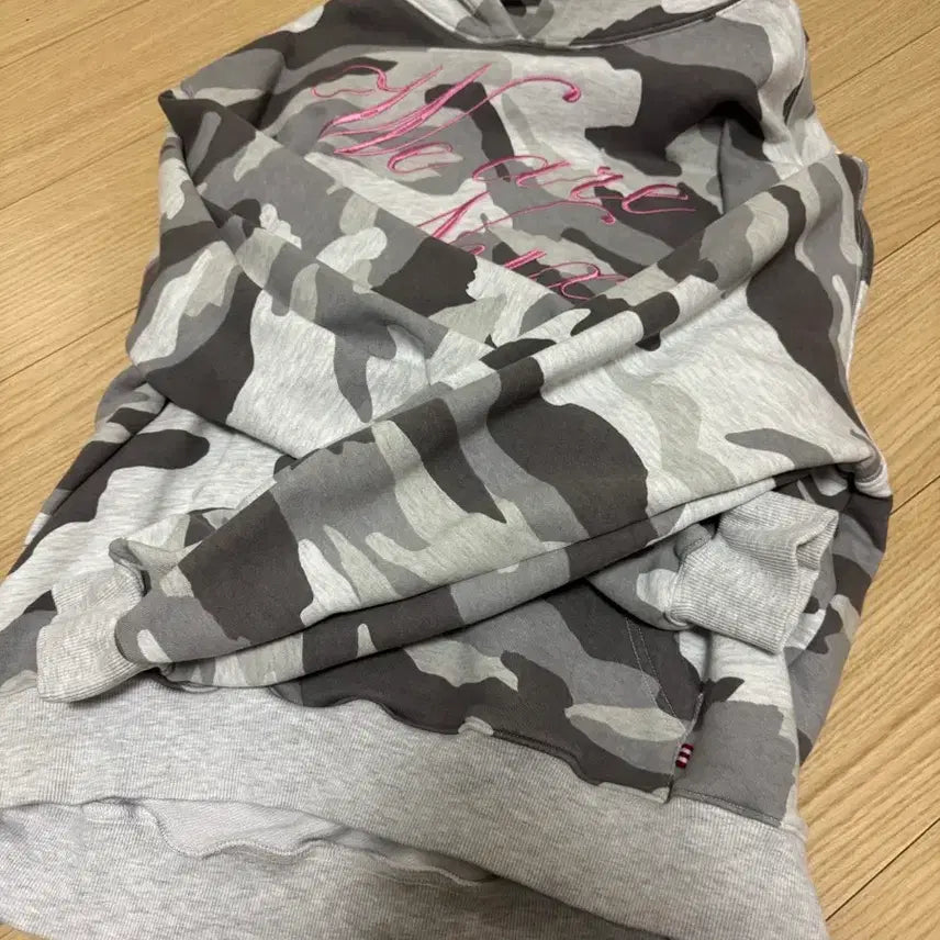 [SOLD OUT] 엔와이엑스엑스 WE ARE NYXX HOODIE CAMO M사이즈