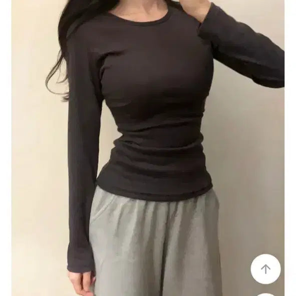 [BUNJANG] Avely Basic Long Sleeve T-shirt Charcoal / 에이블리 기본 긴팔티 먹색