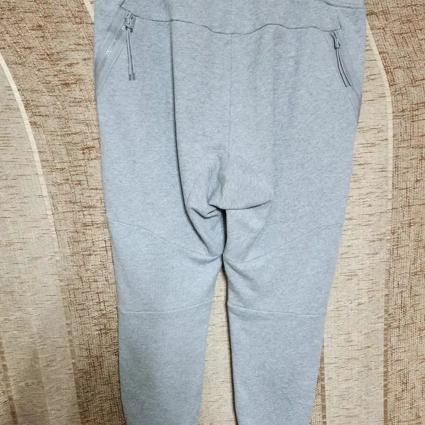 [SOLD OUT] CP컴퍼니 그레이 조거 트레이닝 팬츠 (M)