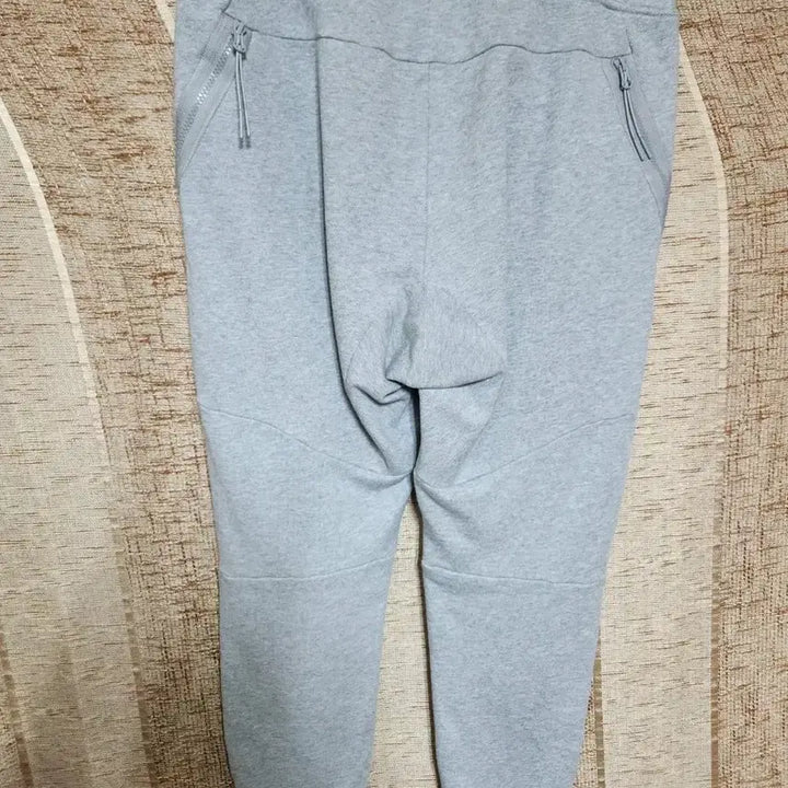 [SOLD OUT] CP컴퍼니 그레이 조거 트레이닝 팬츠 (M)