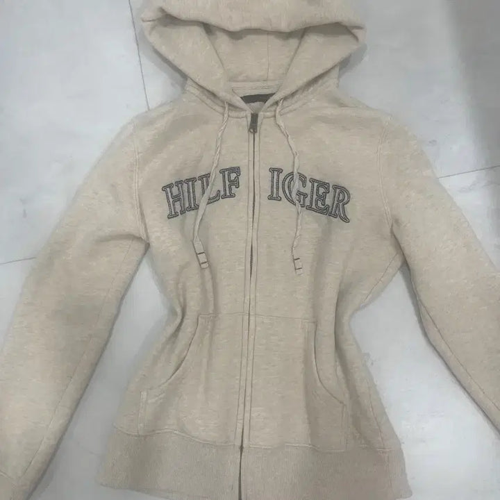 [BUNJANG] Tommy Hilfiger Slim Fit Hooded Zip-Up / 타미할피거 슬림핏 후드집업(아베크롬비 후드집업 핏)
